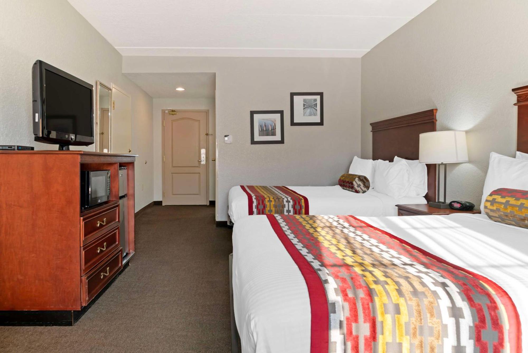 Best Western Executive Inn & Suites Wyoming Exterior photo