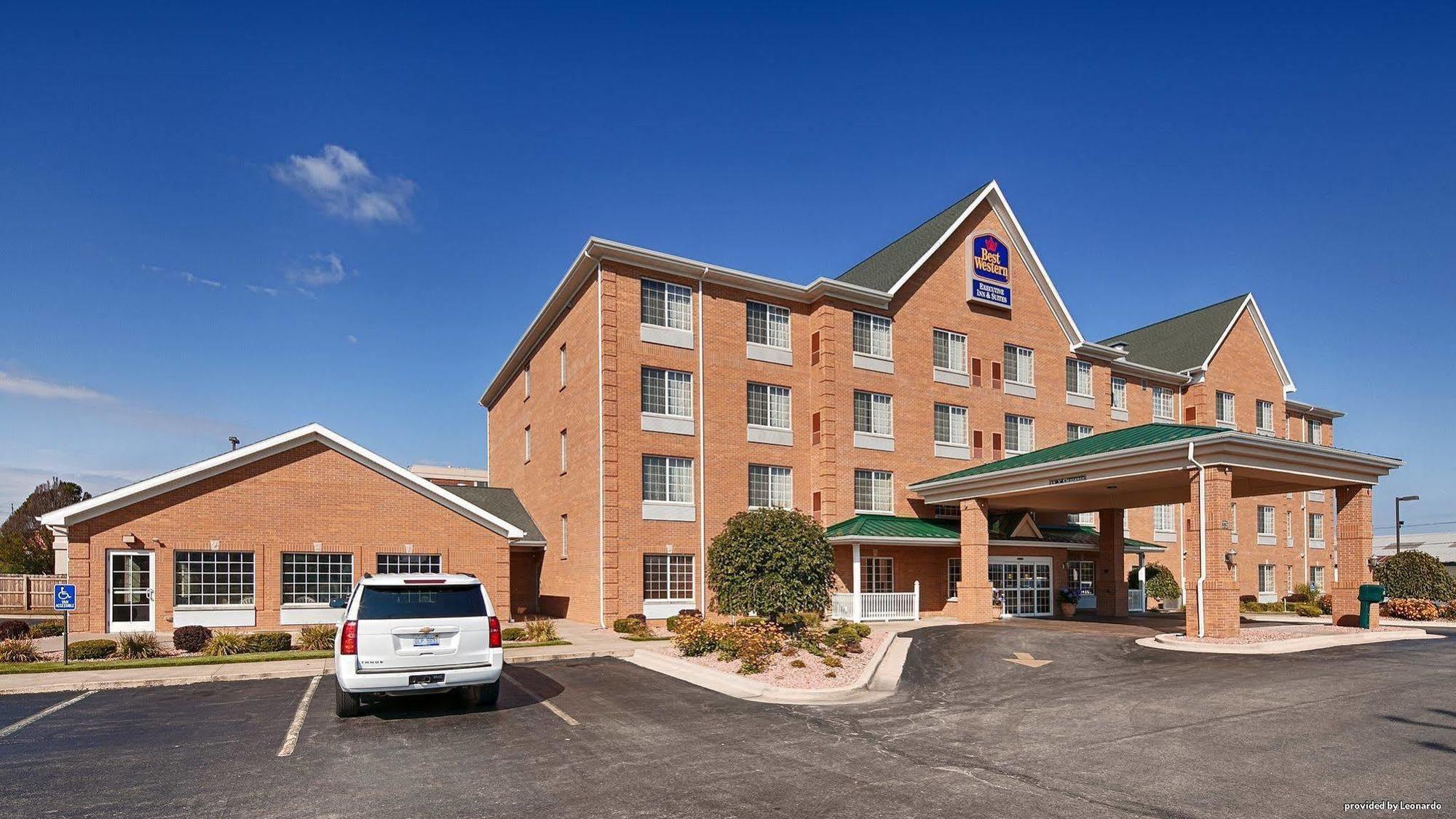 Best Western Executive Inn & Suites Wyoming Exterior photo