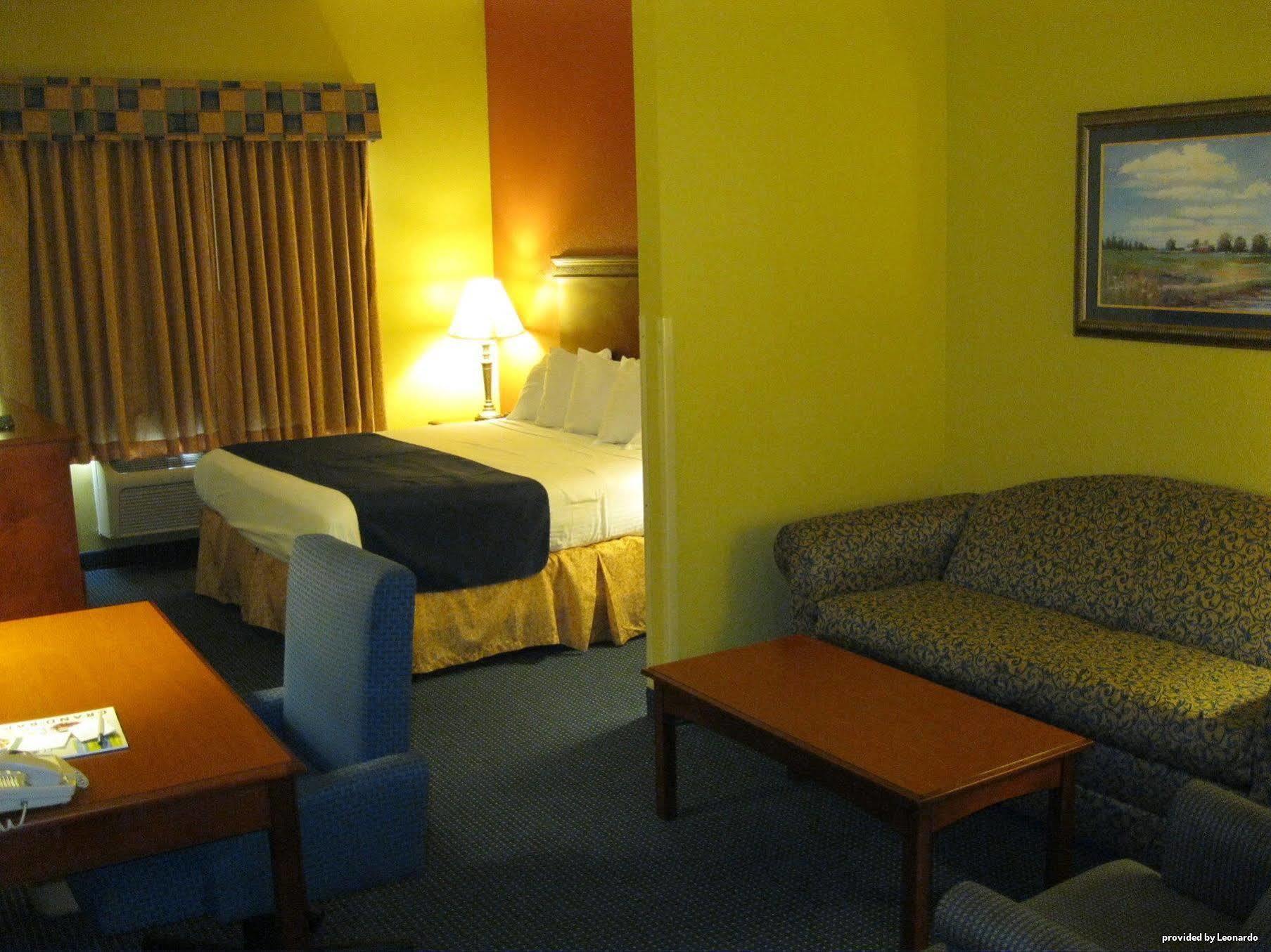 Best Western Executive Inn & Suites Wyoming Room photo