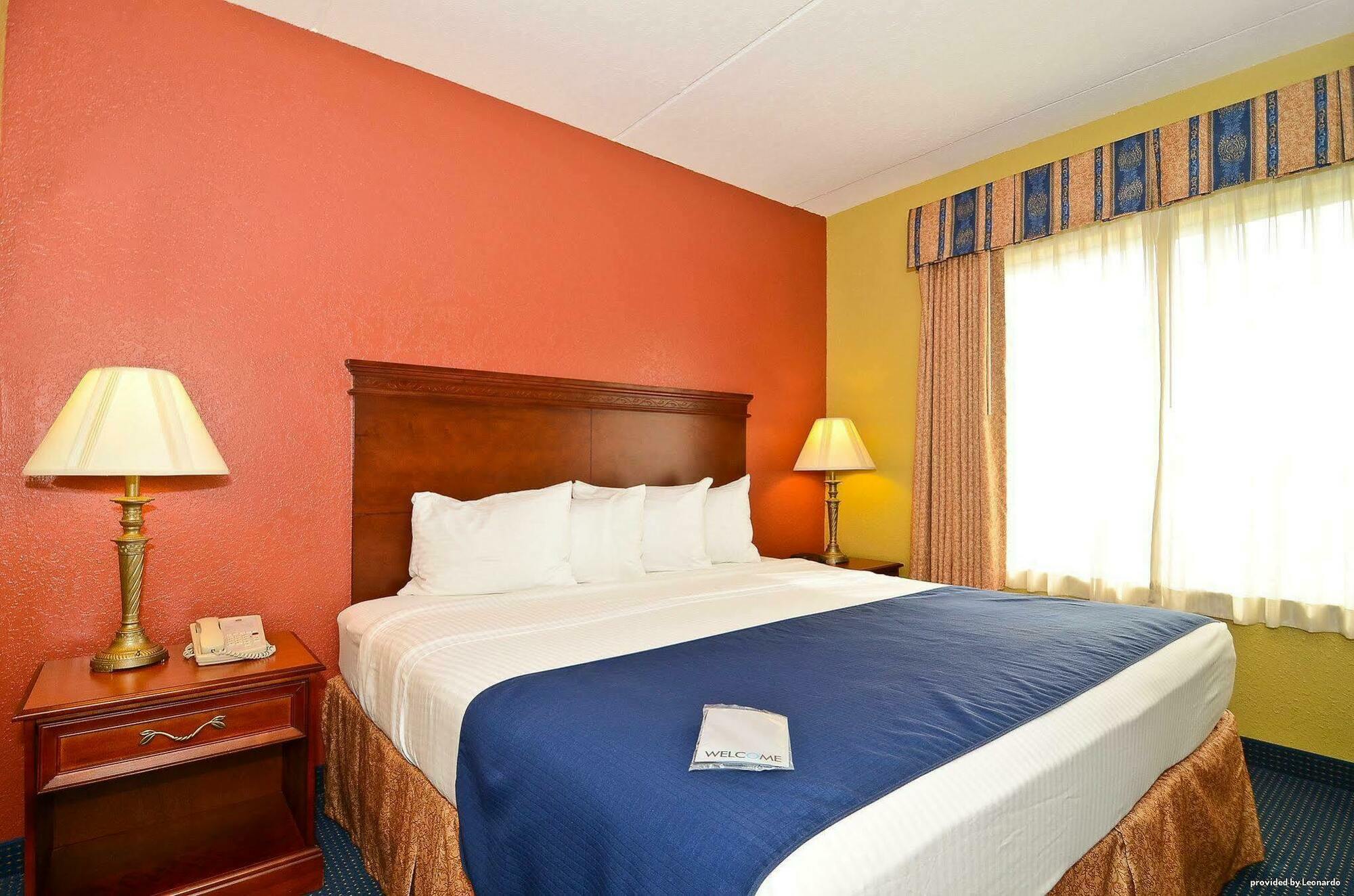 Best Western Executive Inn & Suites Wyoming Exterior photo