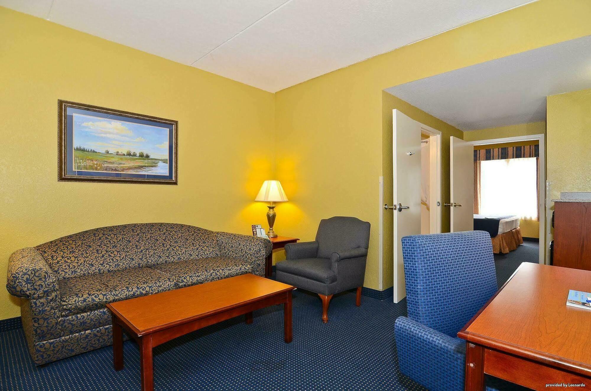 Best Western Executive Inn & Suites Wyoming Exterior photo